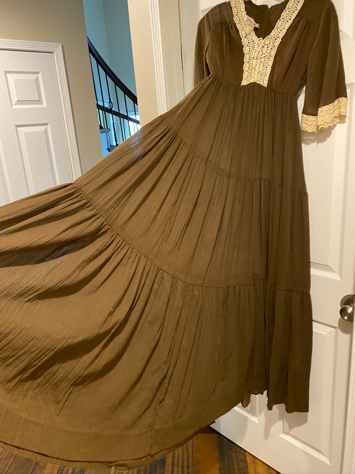 Vintage Phase II BROWN MUSLIN & LACE DRESS~Boho*Chic*Mod~Small