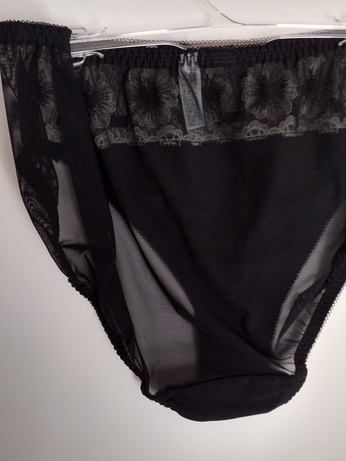 VINTAGE WACOAL 84132 PRETTY & POLISHED EMBROIDERED HICUT BRIEF PANTY XL BLACK WH