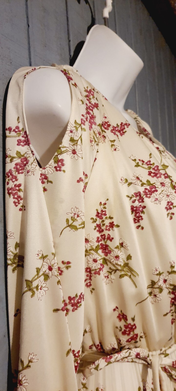 True Vintage Floral Maxi Dress Prairie Cottagecore Empire Pleated Granny JCP 70