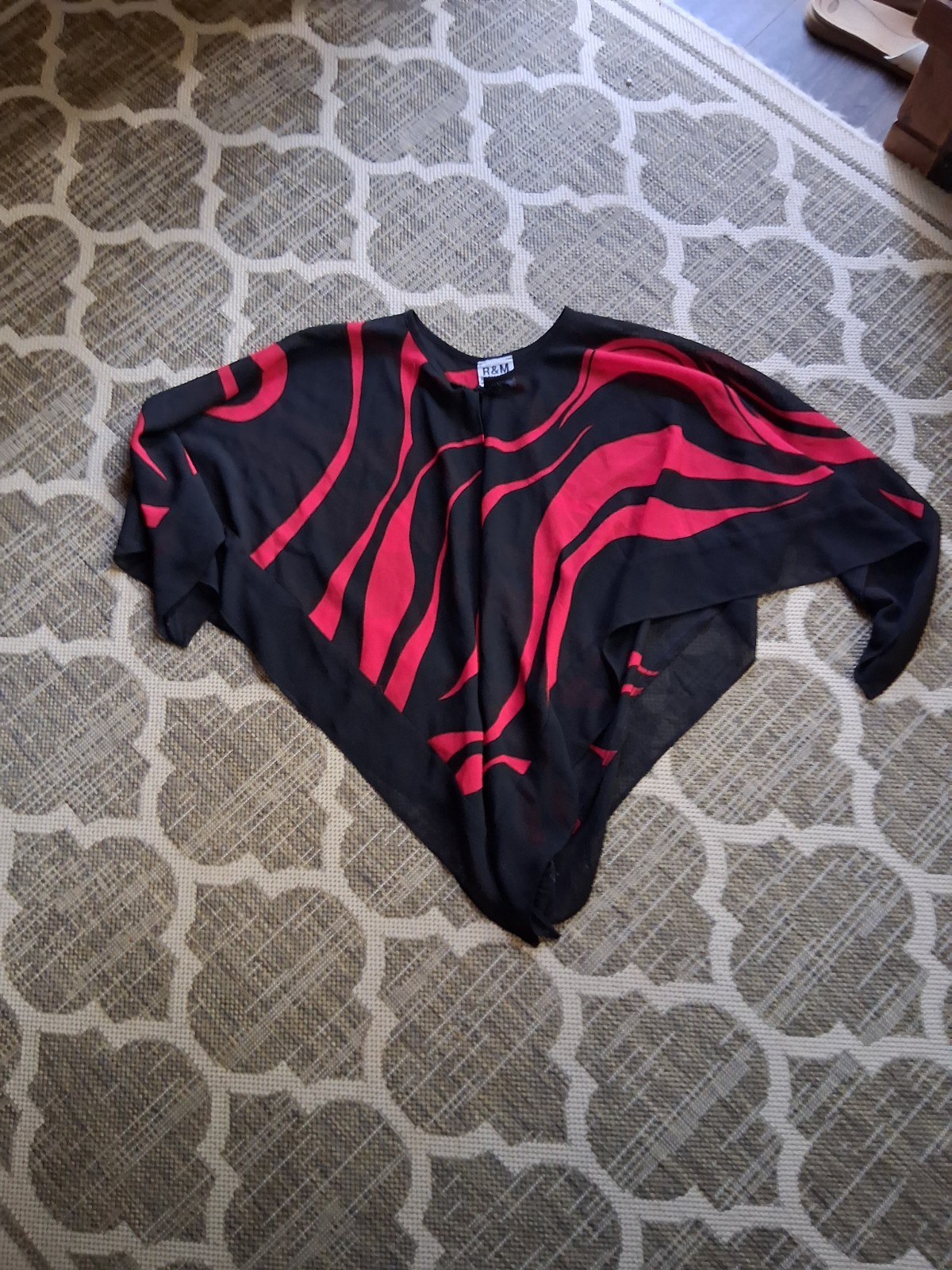 Vintage R&M Richards Black And Red Abstract Cape#Whimsygoth #festival