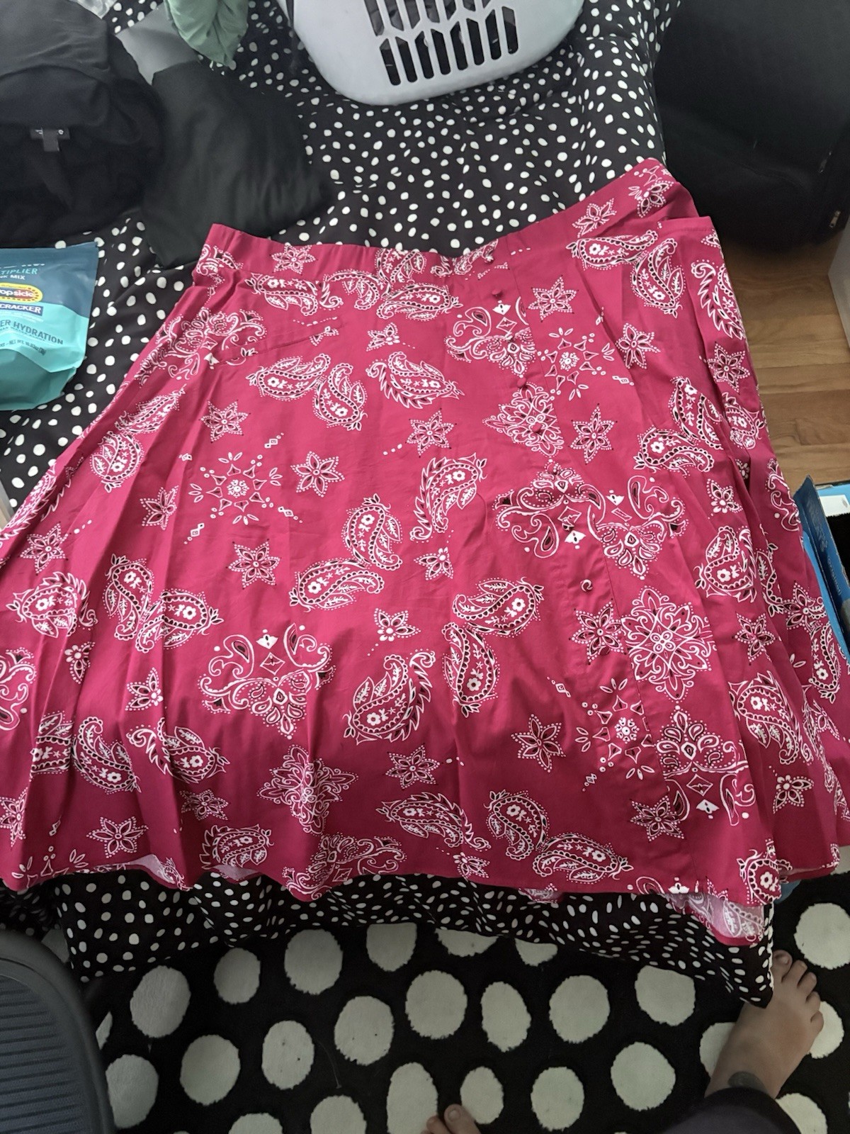 Torrid Retro Chic Red Bandana Skirt, Size 20, Rare