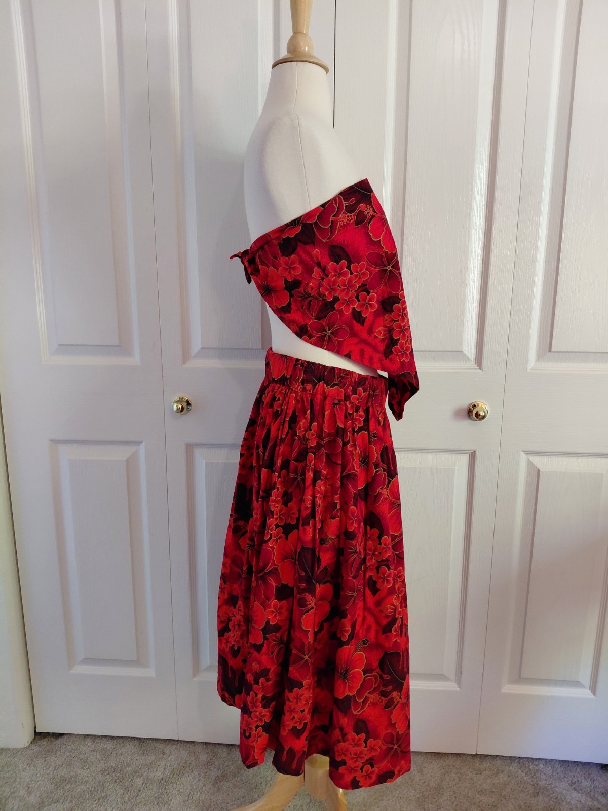 Vintage 1970s Hawaiian Red Floral Handkerchief Top And Skirt Set Medium