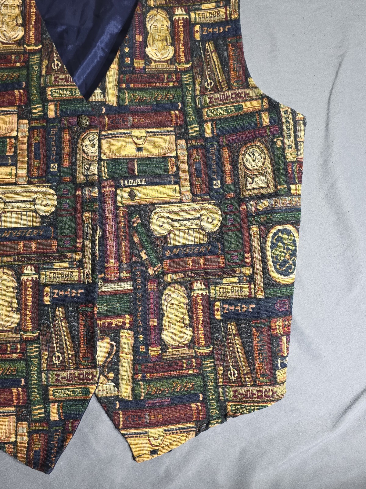 VTG Bobbie Brooks Tapestry Library Themed Vest