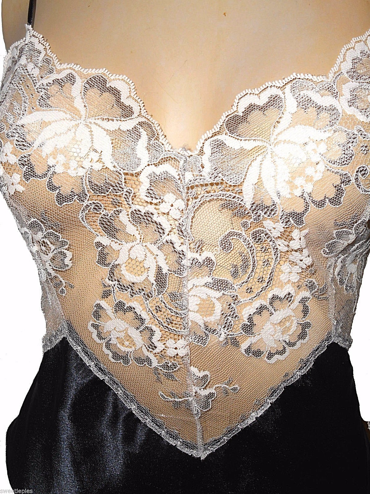 Vintage 1960s, Teddie, Jenelle, Lace Black-White-Silver sexy, 1-size