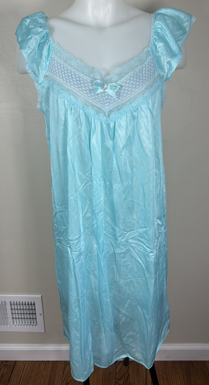 Vintage Glencraft Medium Silky Nylon Nightgown Blue Lace Lingerie Union Made USA