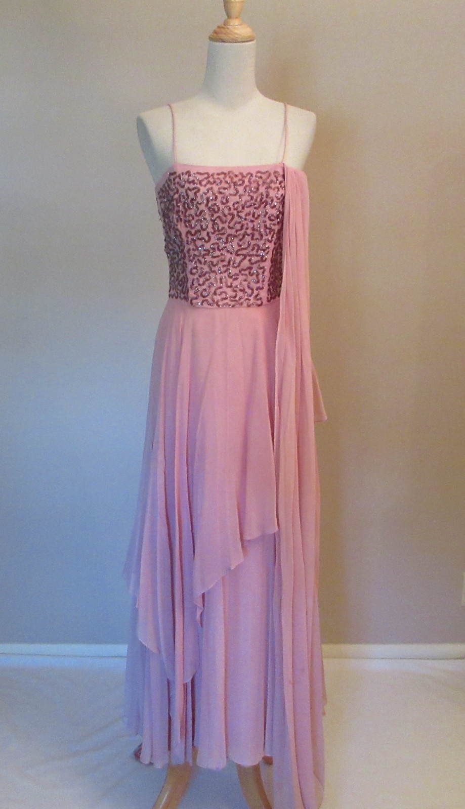 Vintage 1940s-50s Mauve Pink Chiffon Sequined Gown Dress w/Wrap