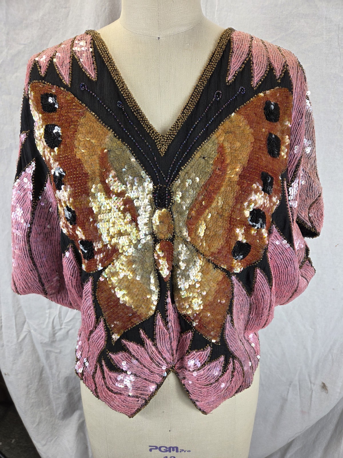 Women’s vintage 1970’s Swee Lo butterfly sequined top Large