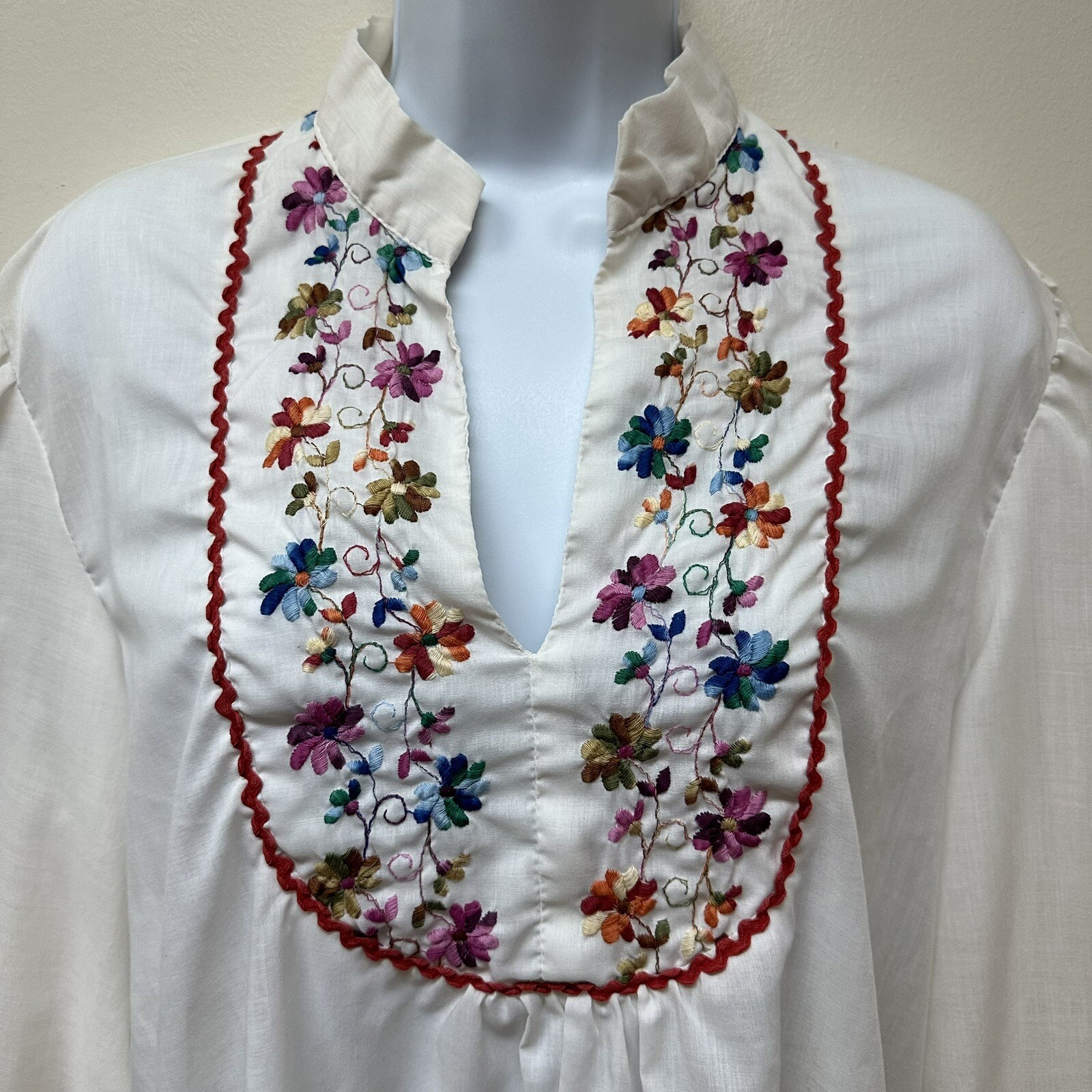 Vintage Folk Art Embroidered Cotton Peasant Tunic Top Boho Art to Wear