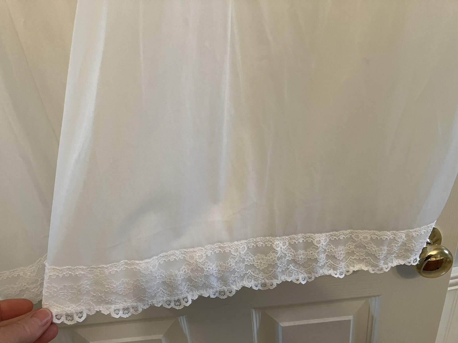 Vintage Set Of 2 DUTCHMAID White 100% Nylon & Lace FULL SLIP – Size 34 S