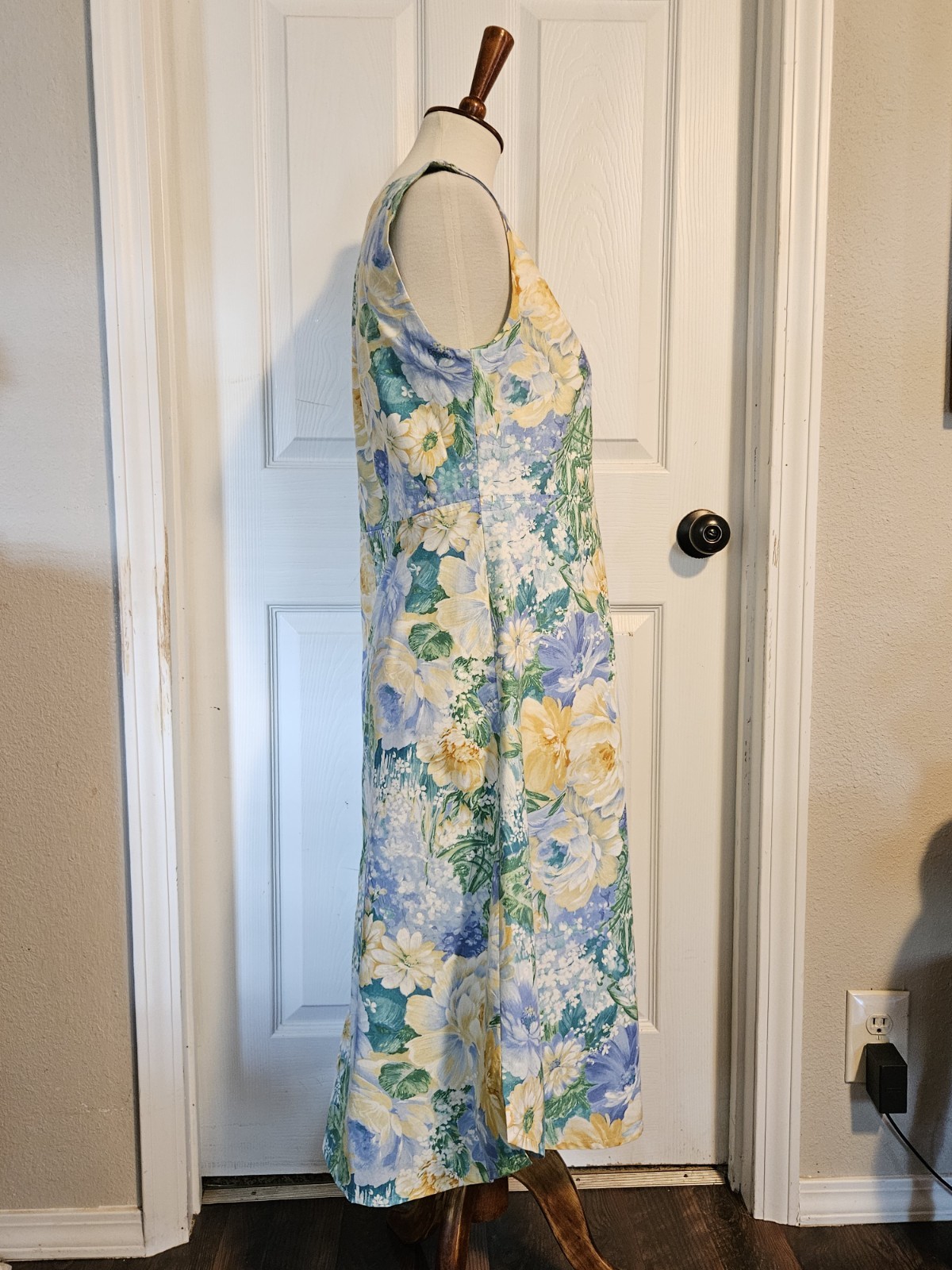 Vintage 1960s Handmade Blue Yellow Floral Sleeveless Cotton Midi Dress Size Med