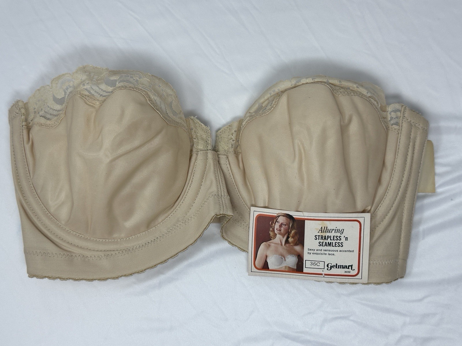 Vintage Strapless Underwire Bra Gelmart 36C Beige Ivory Lace Seamless NWT #C147