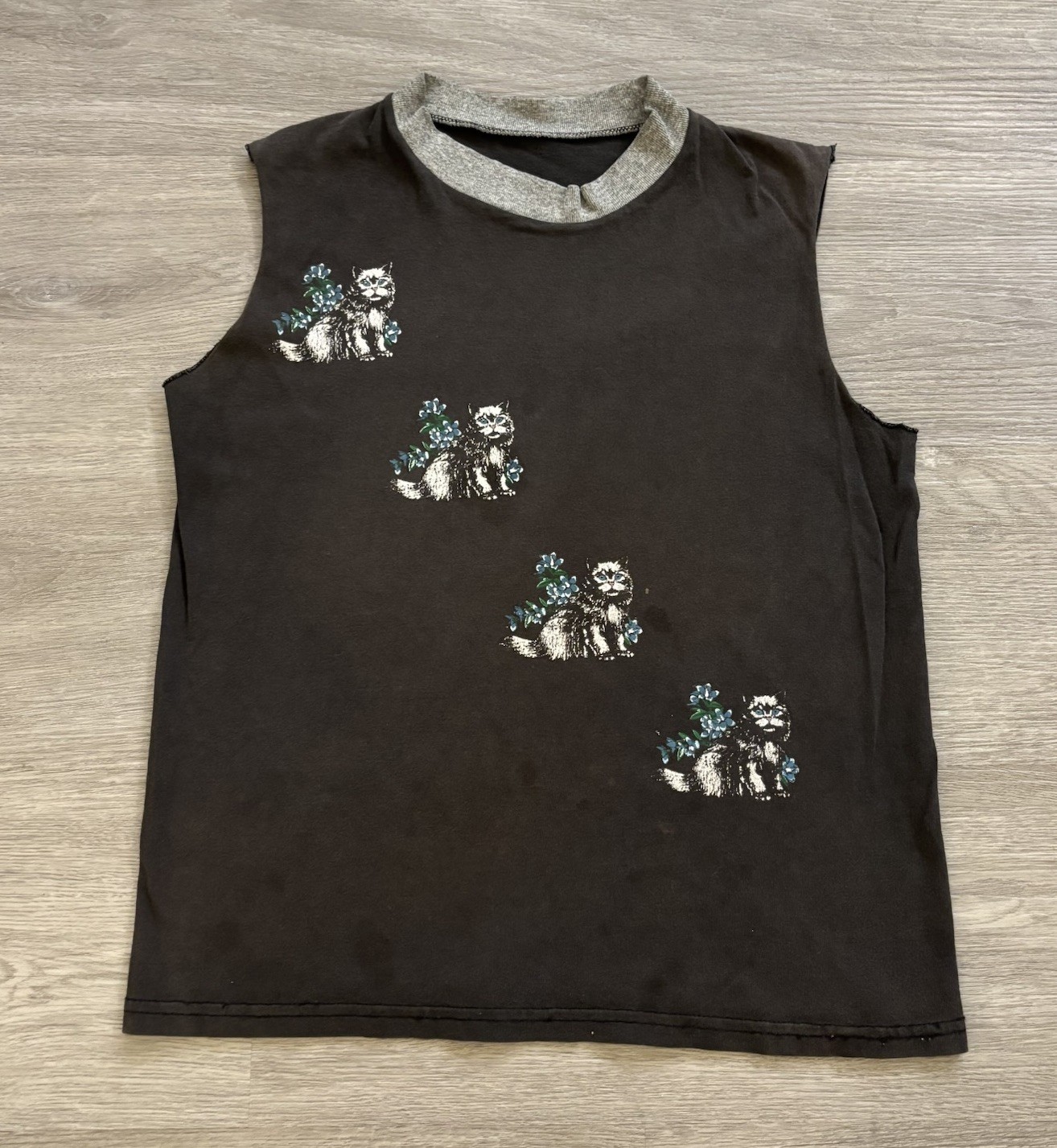 Vintage 80s 90s Cat Shirt Cutoff Black Faded Grunge Art Flowers Retro Sleeveless
