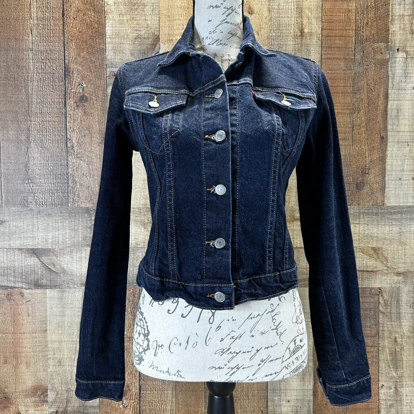 VTG Levi’s 80s Cropped Denim Jean Jacket Dark Wash Red Tab Long Sleeve Size S