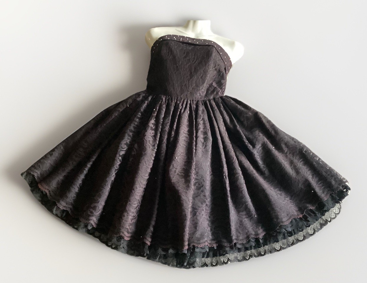 80’s EXPO Black Lace Beaded Party Dress