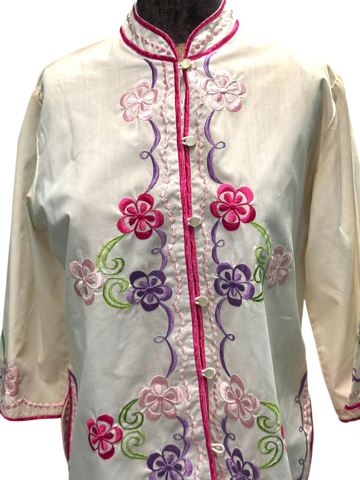 Vintage Caro Of Honolulu Shirt Tunic Top Button Up Embroidered Floral NWT Sz 10