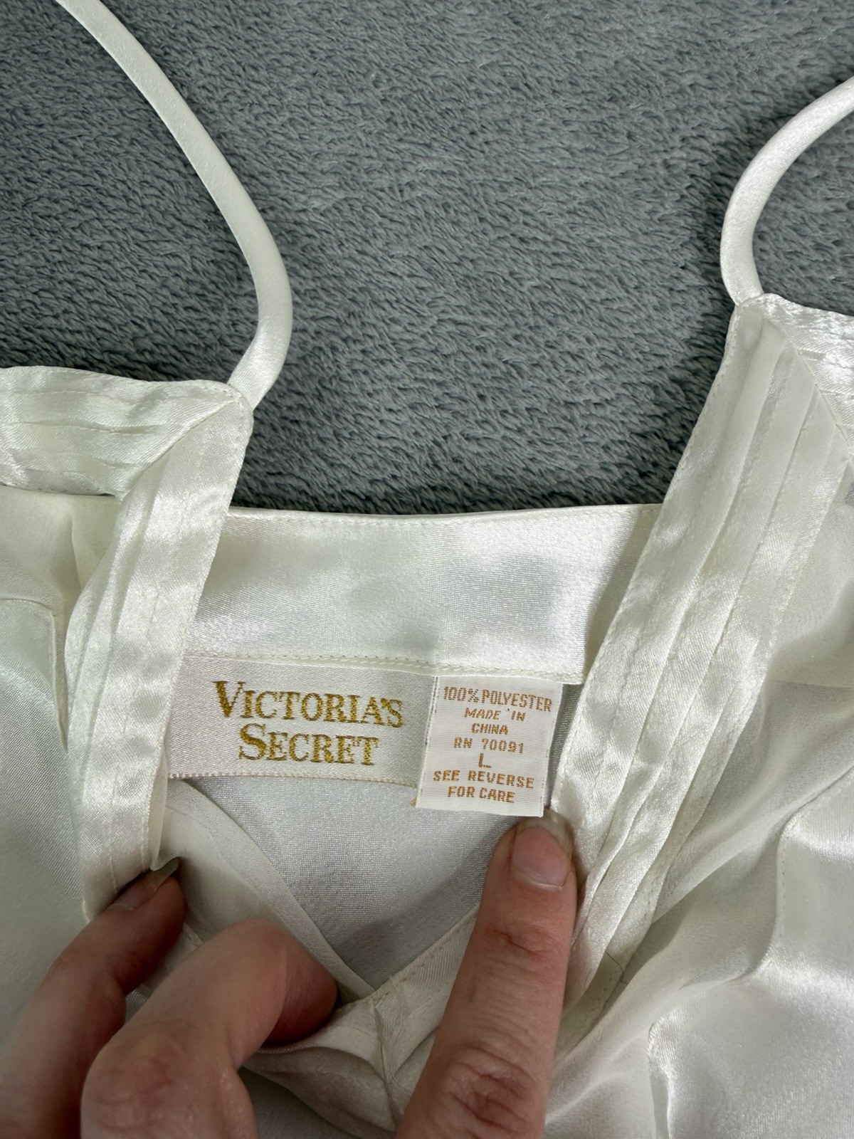 Vintage Victoria’s Secret Gold Label Satin Cami Tank Women’s Size Large White