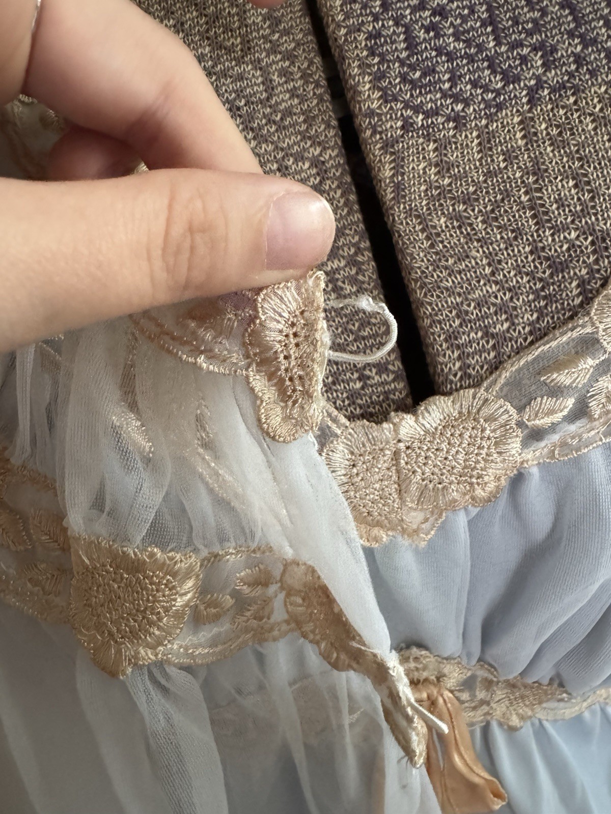 Blue And Gold Vintage Sleep Set – Sabrina Carpenter