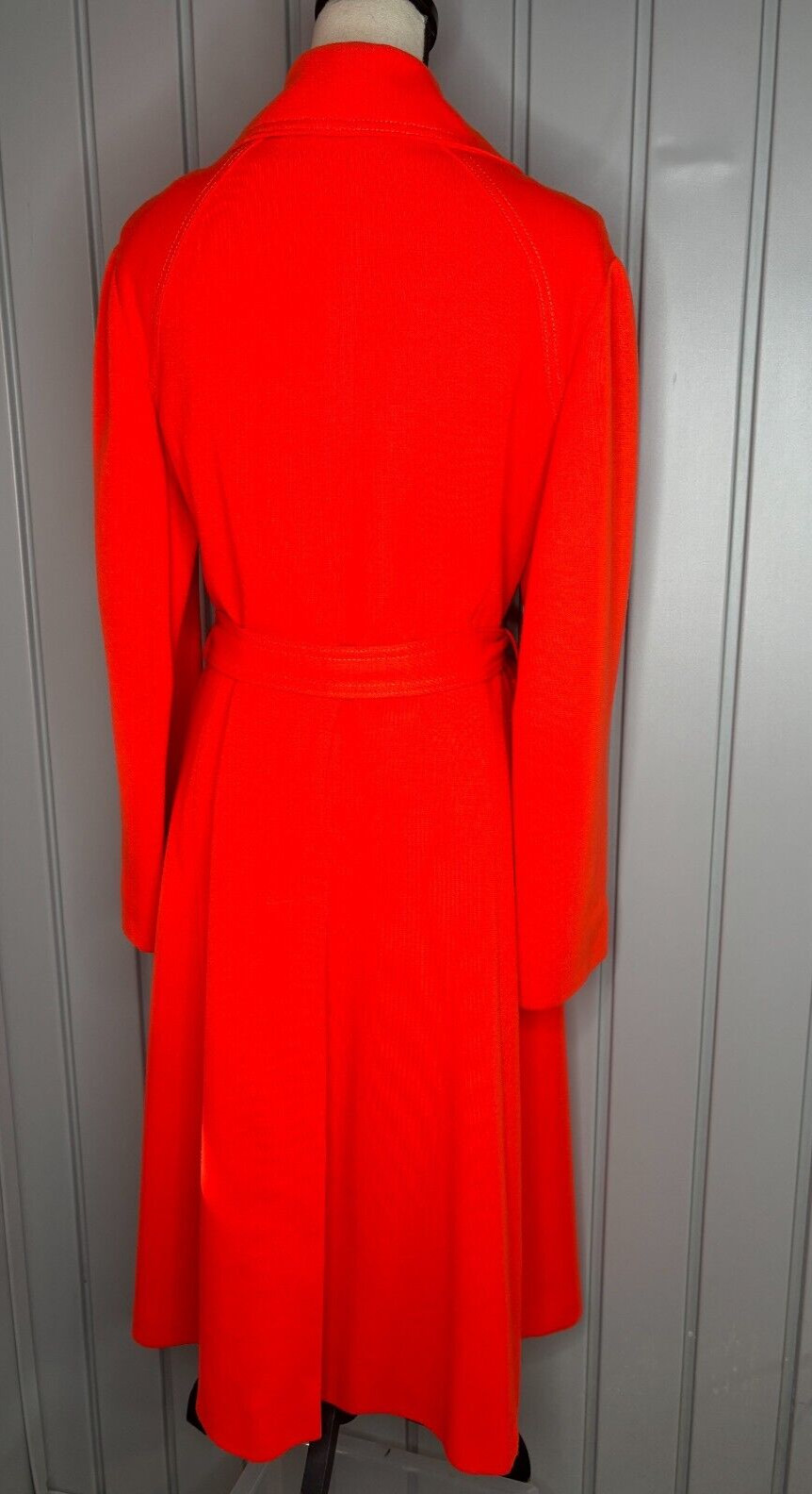 Vintage 1974-95 Womens Coat Size L-XL Orange Double Knit Buttons Tie Back Pleat