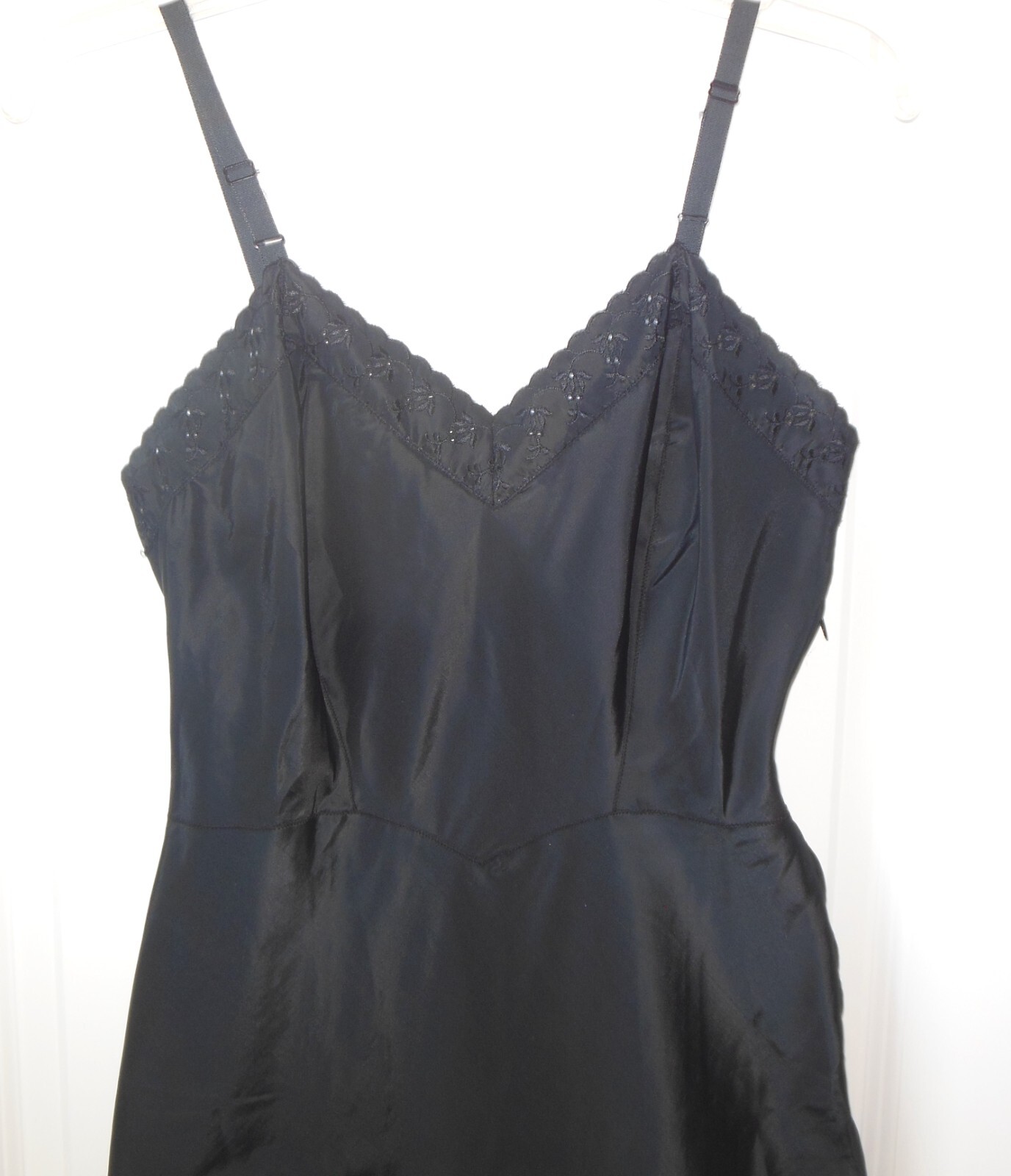 Ariel Barbizon Full Slip sz 12 Black Tafredda Bias Cut Vtg 1950’s Adj Straps