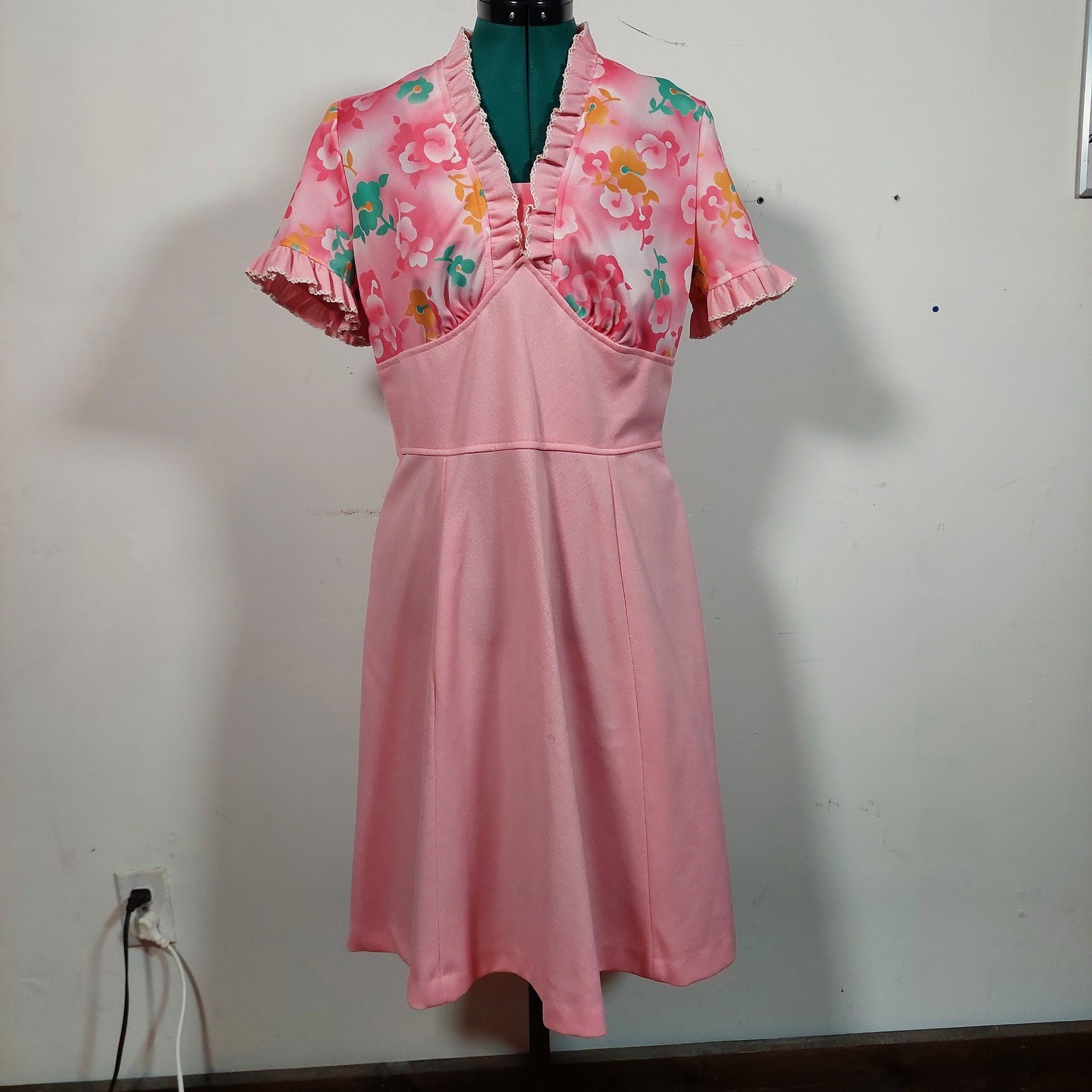 Vintage 70s Pink Floral Empire Waist Mini Dress Ruffle Trim Mod Boho