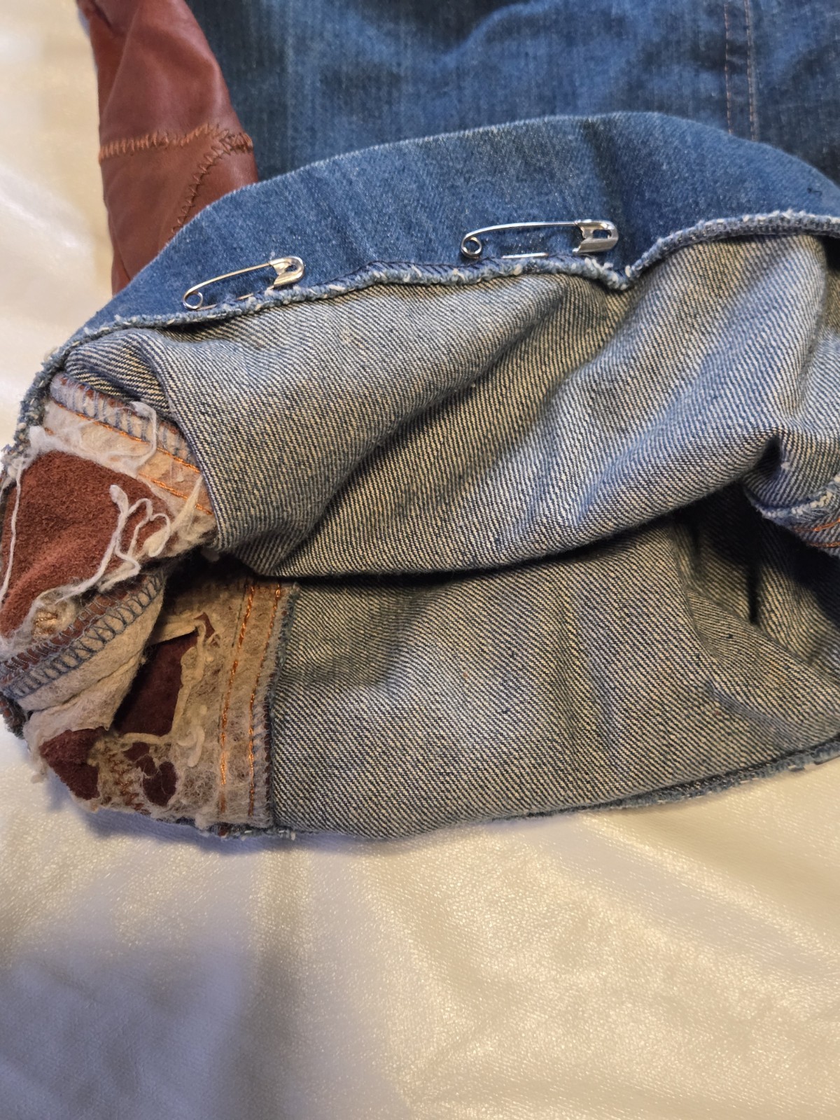 Vintage 70’s Lee-Fur Denim Leather Panel Bell Bottom Jeans 29×34