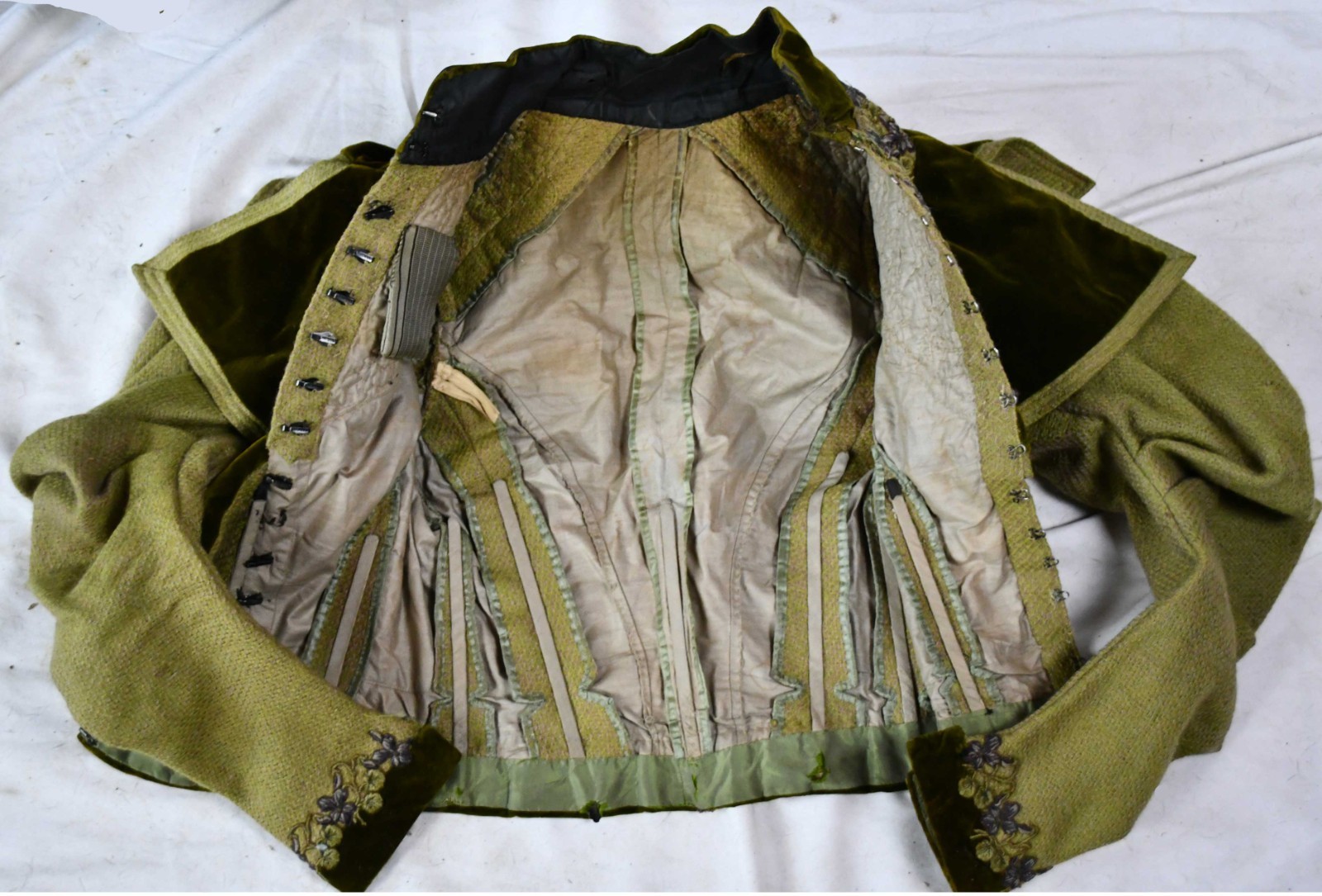 VICTORIAN 2 PIECE WOOL VISITING OR ICE SKATING OUTFIT, 1893