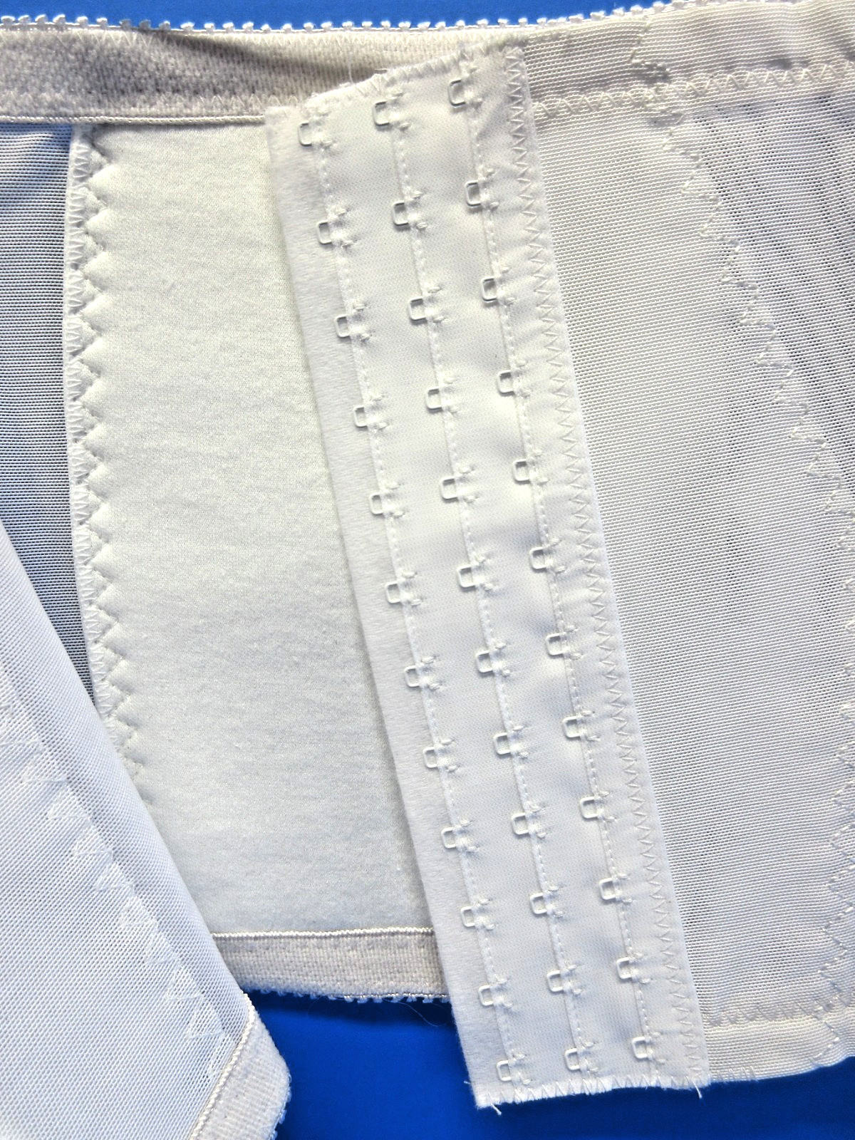 Vintage Crown-ette Style 8371 Girdle Waist Trainer Corset White Size XL (32)