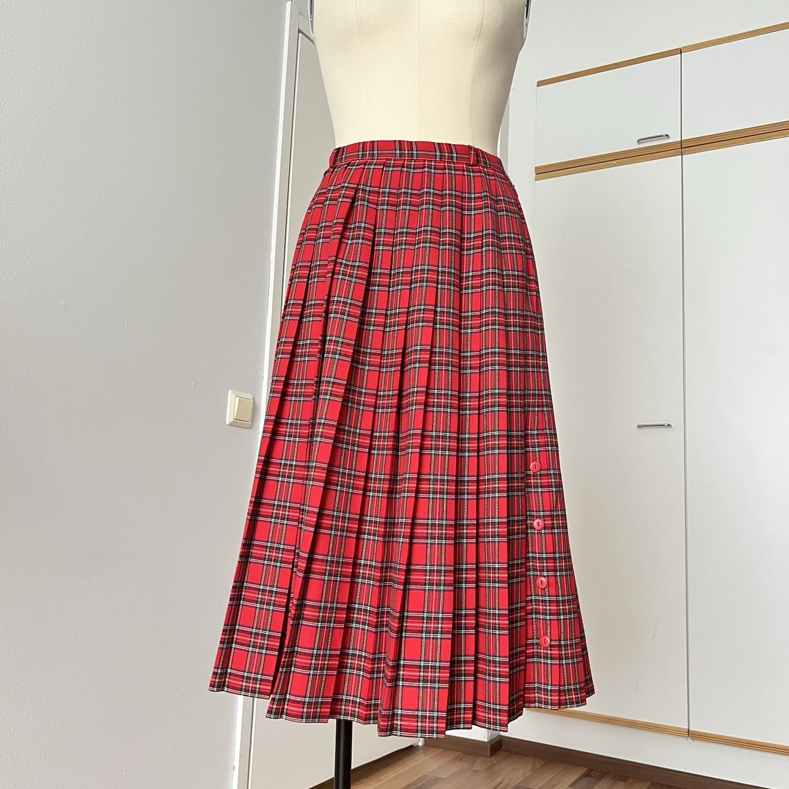 1980s Red Plaid Pleated Midi Skirt High Waist Dark Academia Preppy Grunge EU 40