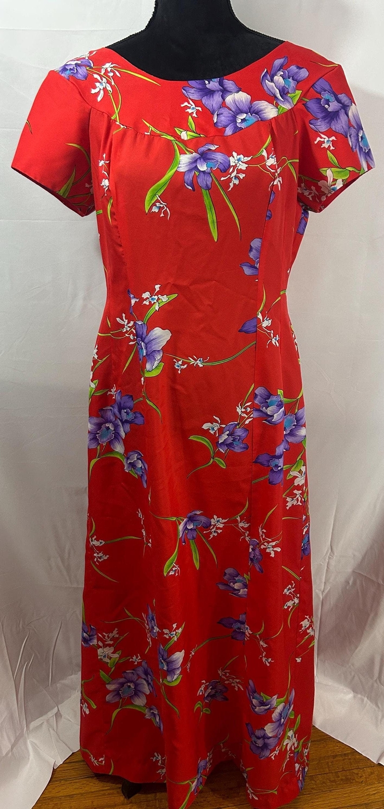 Vtg Fashion by Loke Red with Purple Flower Design Princess Style Cut Dress M-L