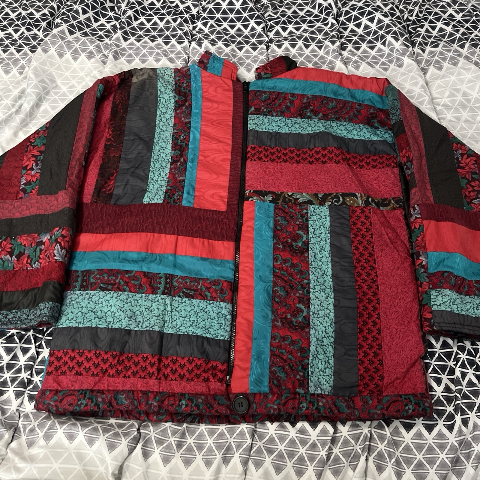 True Vintage 70s 80s Quilted Jacket Fashioned by Elaine Cook Paisley Floral