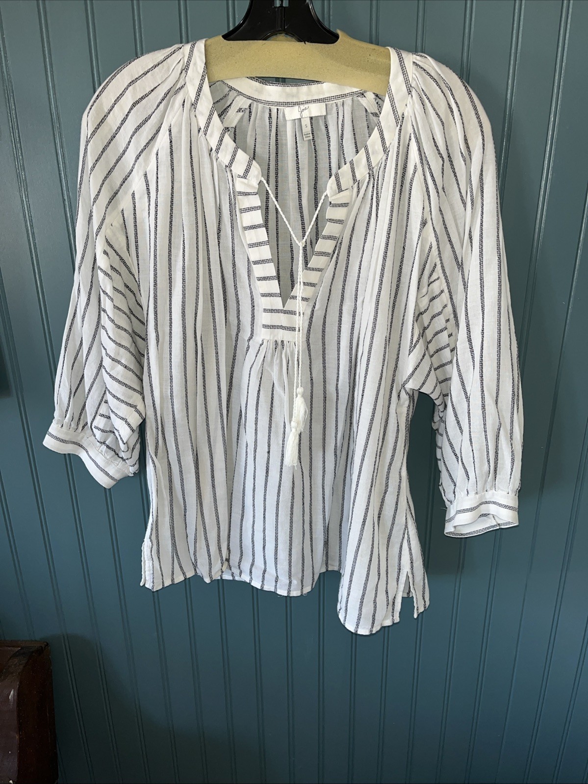 Vtg Jore Women S Half Sleeve Top Blouse White With Black Strips V Neck