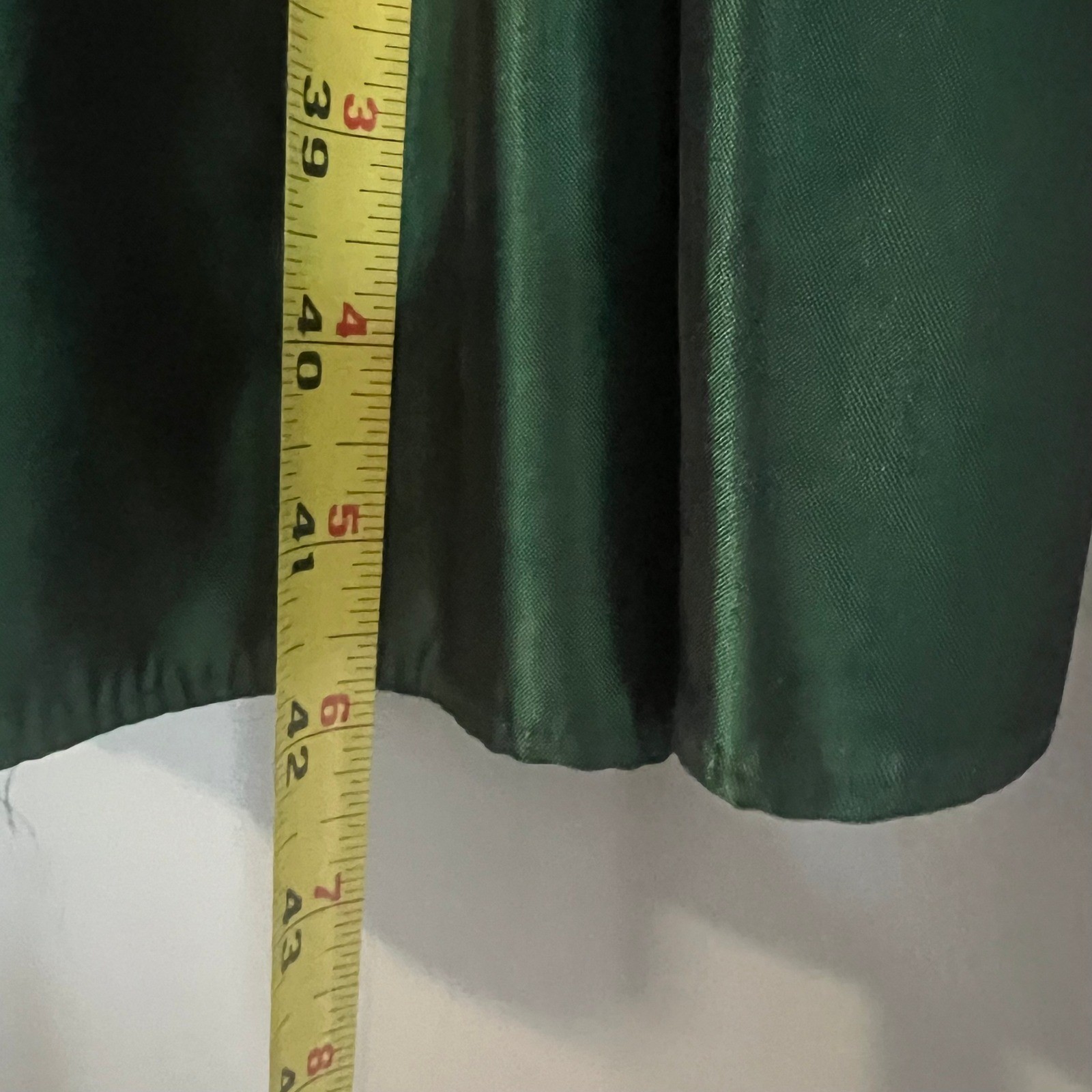 Zum Zum Niki Livas Vintage 2 Piece Formal Set Emerald Sequin top 7/8 skirt 9/10