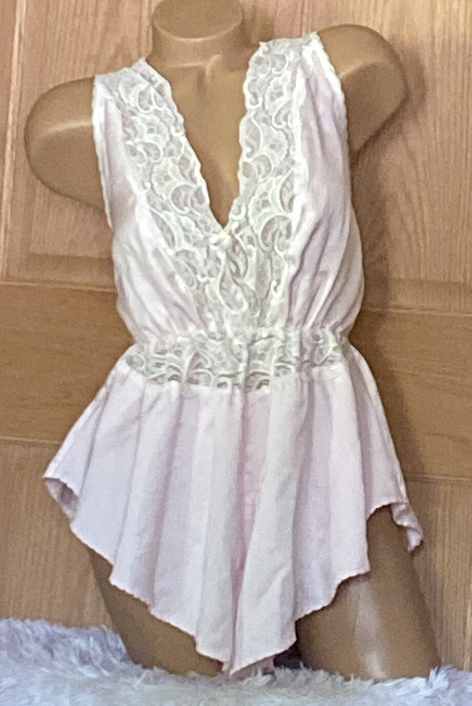 Vtg Teddy PINK Lace flutter Tap Bodysuit Playsuit CHANTILLY Lace One Piece #L9