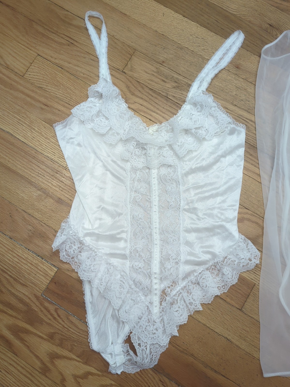 Vintage Inner Most Lace White Nylon Teddy Size Medium W/Sheer Robe