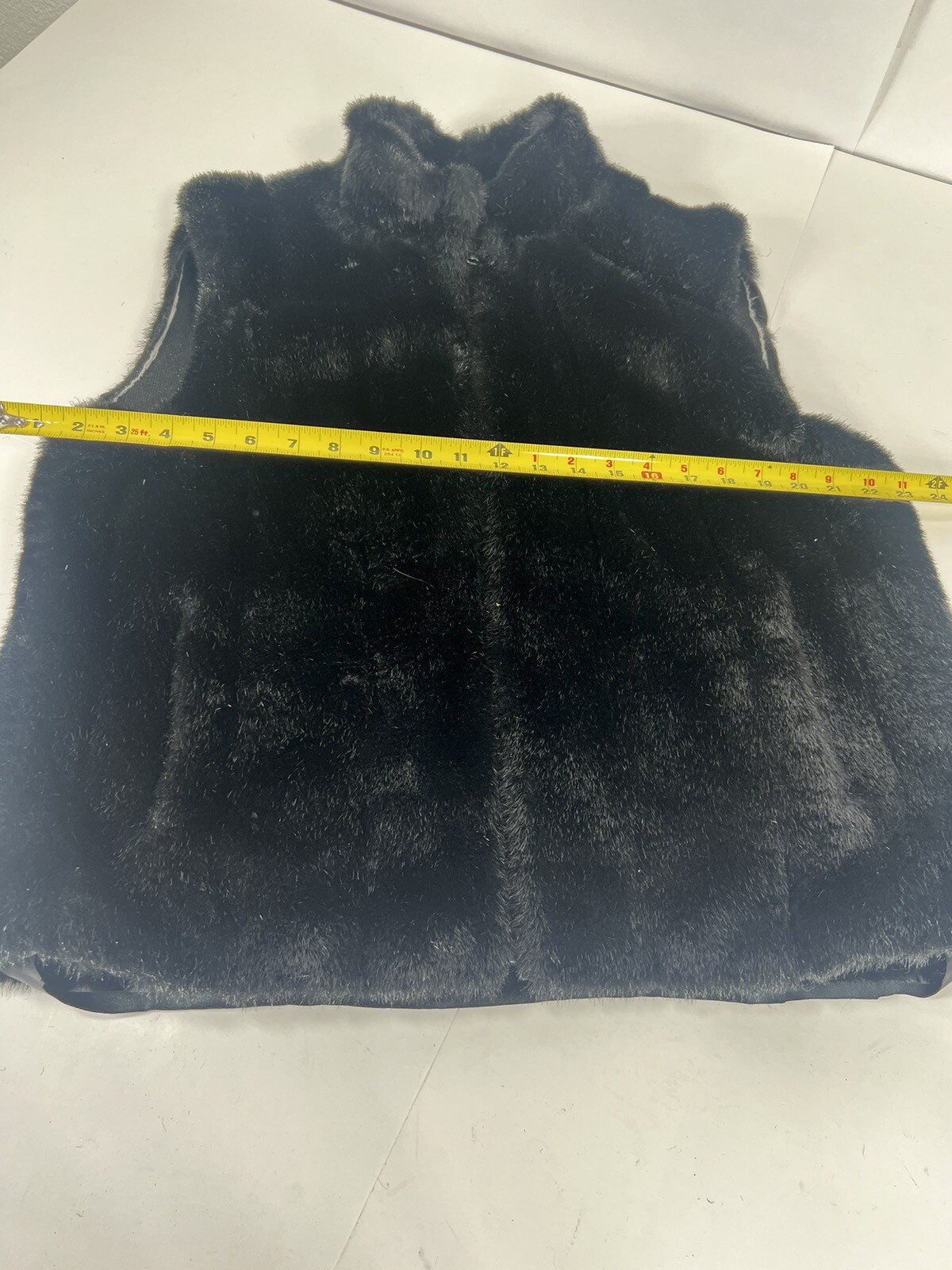 VINTAGE Classic Duffel Outdoor Faux Fur Vest Black Vtg Mob Wife