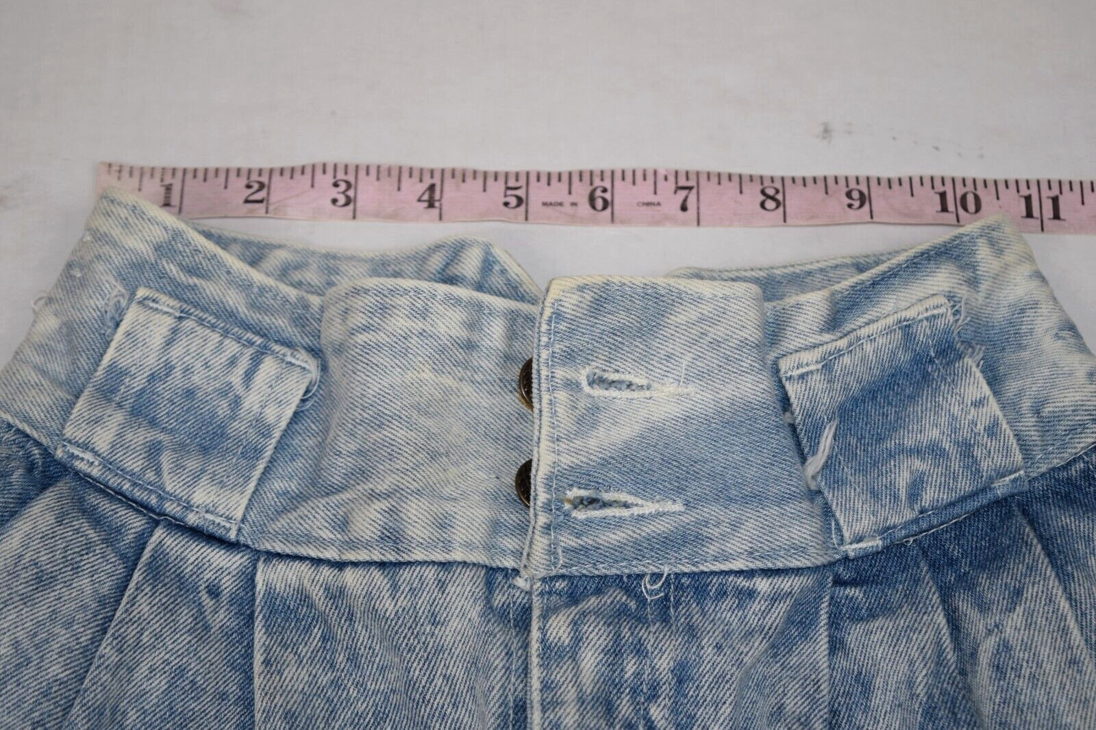 Vintage Shorts Watch LA Size XS/S 80s Denim High Waist Pleat Baggy 2 Button Zip