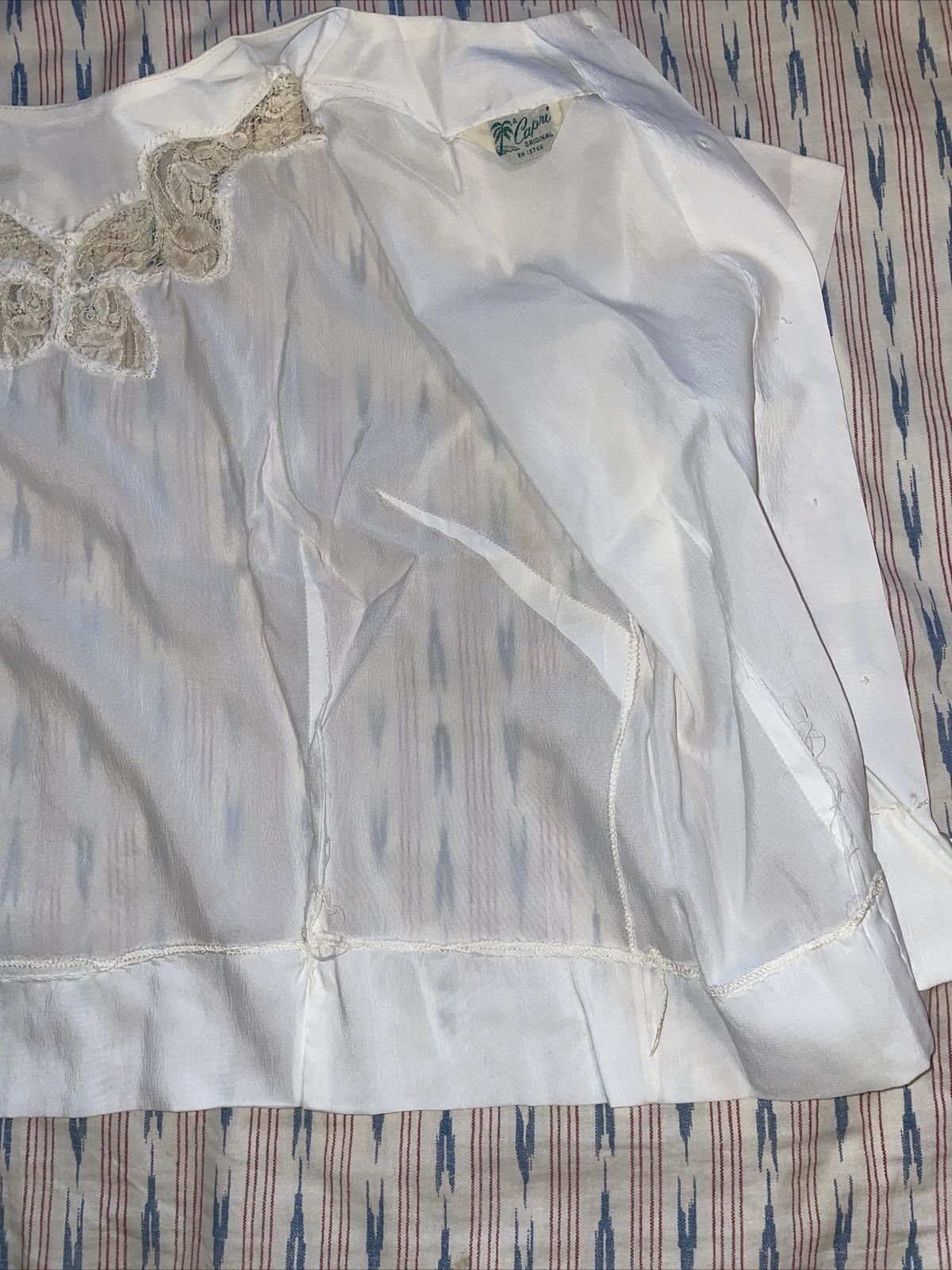 VTG Capri International Ladies Garment Workers Union lace Top Shirt Sz S A
