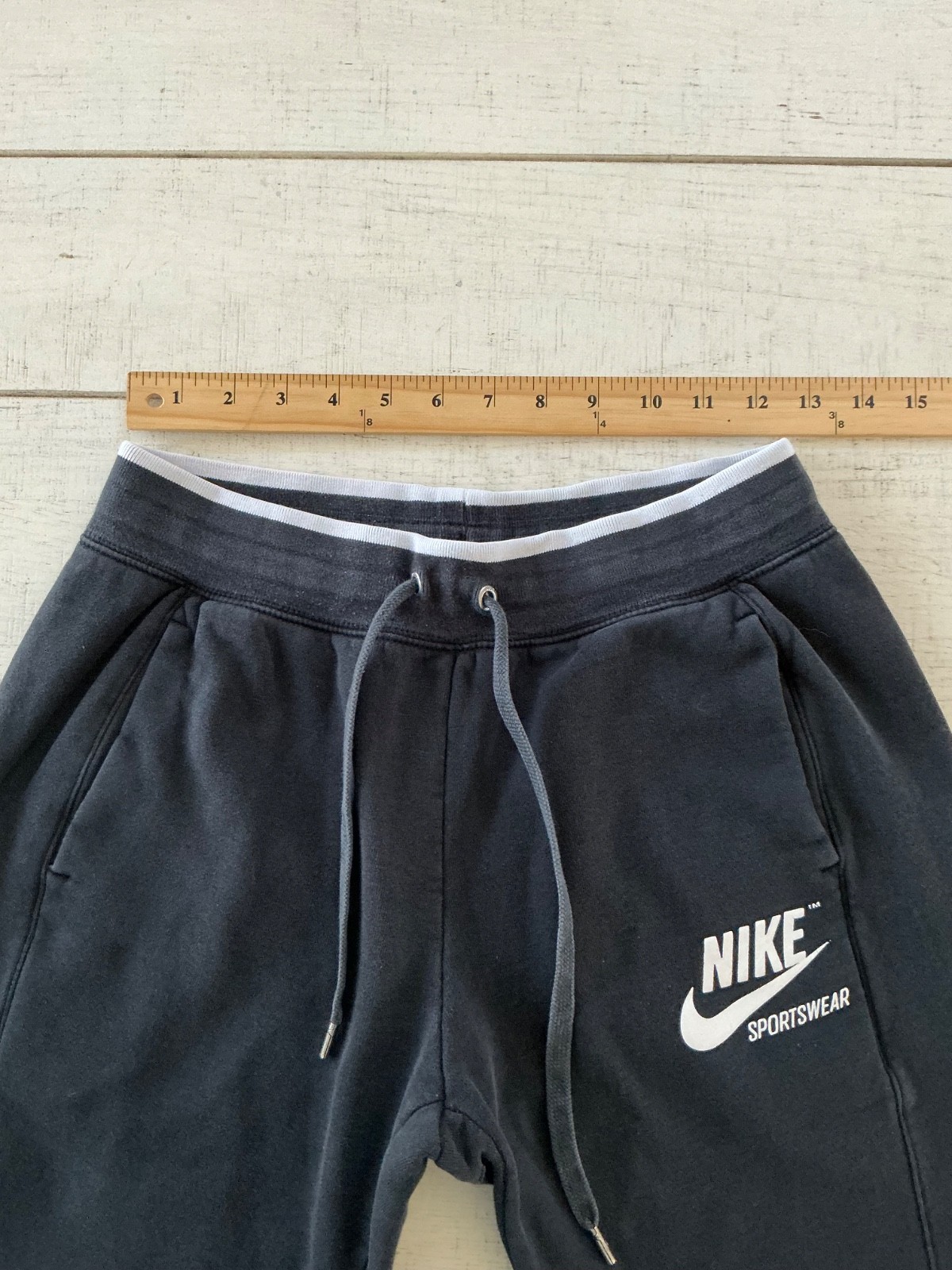 Vintage Women’s Nike Sportswear Jogger Sweatpants Size Small 90s Activewear