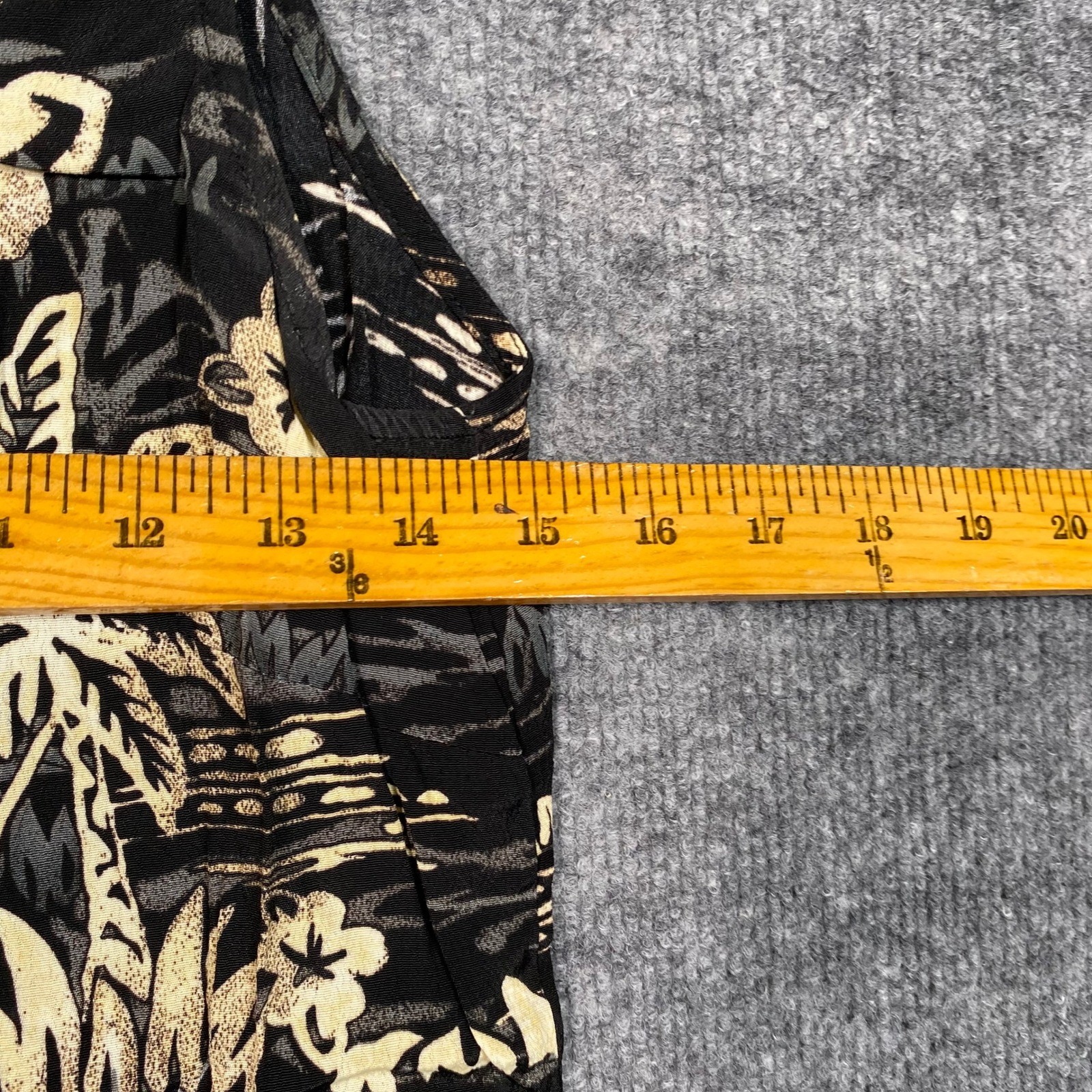 Weekend Traffic Vintage 90s Tropical Island Print Rayon Shift Dress Black XS