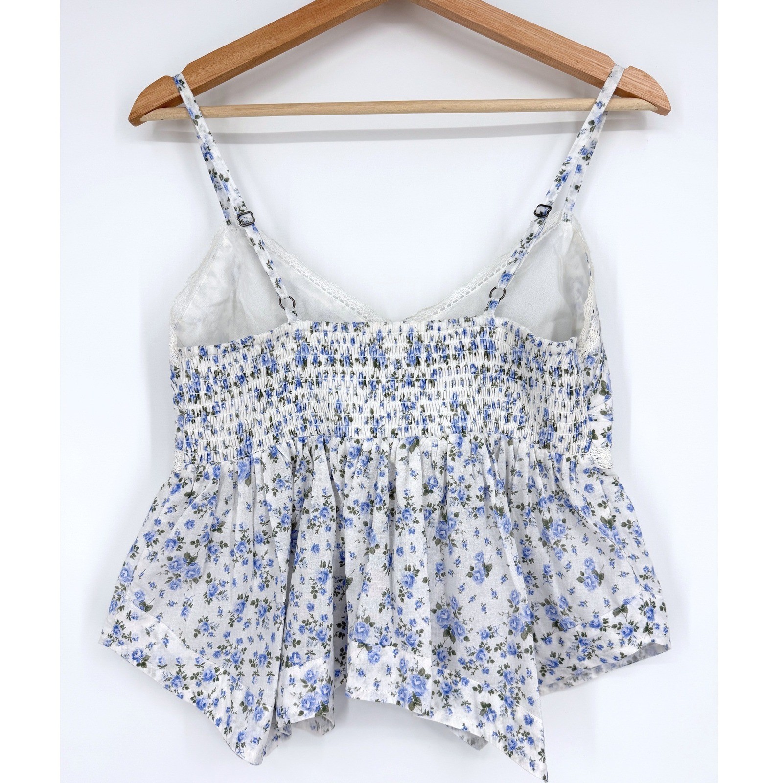 Hollister Blue Floral Babydoll Lace Trim Cami Top Sz M Handkerchief Hem Fairy