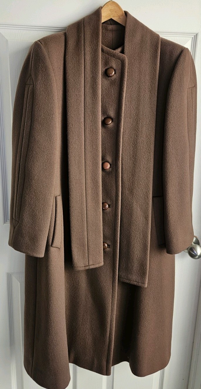 Vtg Sycamore Womans Brown Scarf Wrap Wool Coat Made In USA 100% Wool Read Desc.