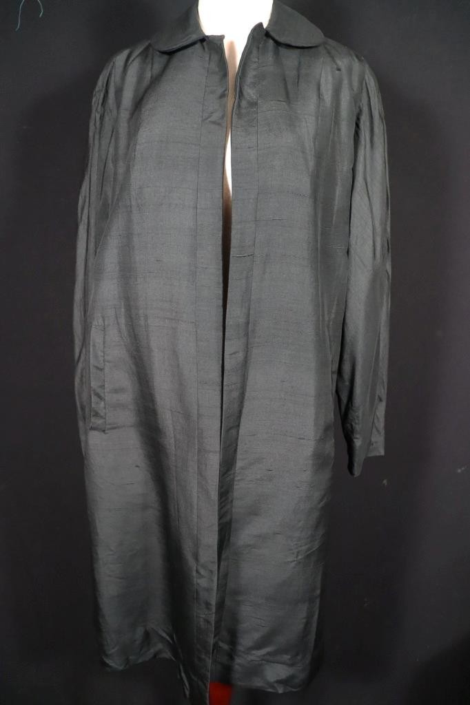 Vintage 1950’s Cari Colette Black Silk Coat Size Large Excellent Condition