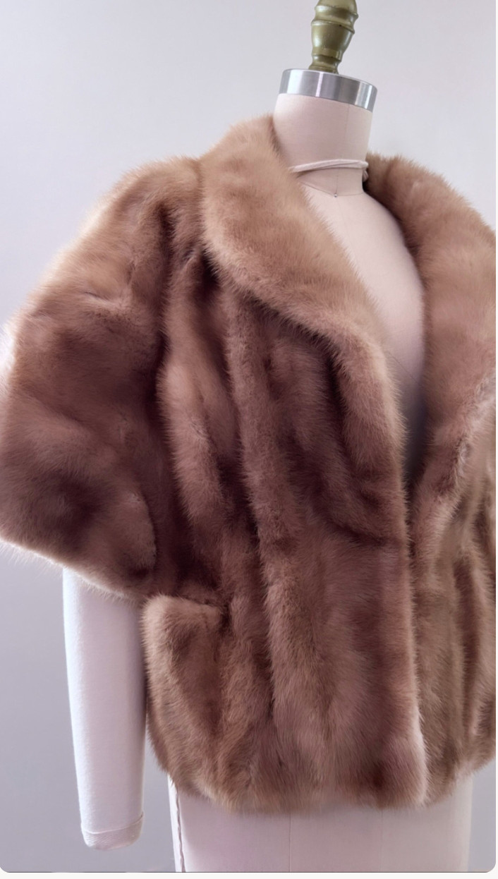 Vintage Schiaparelli mink cape / capelet