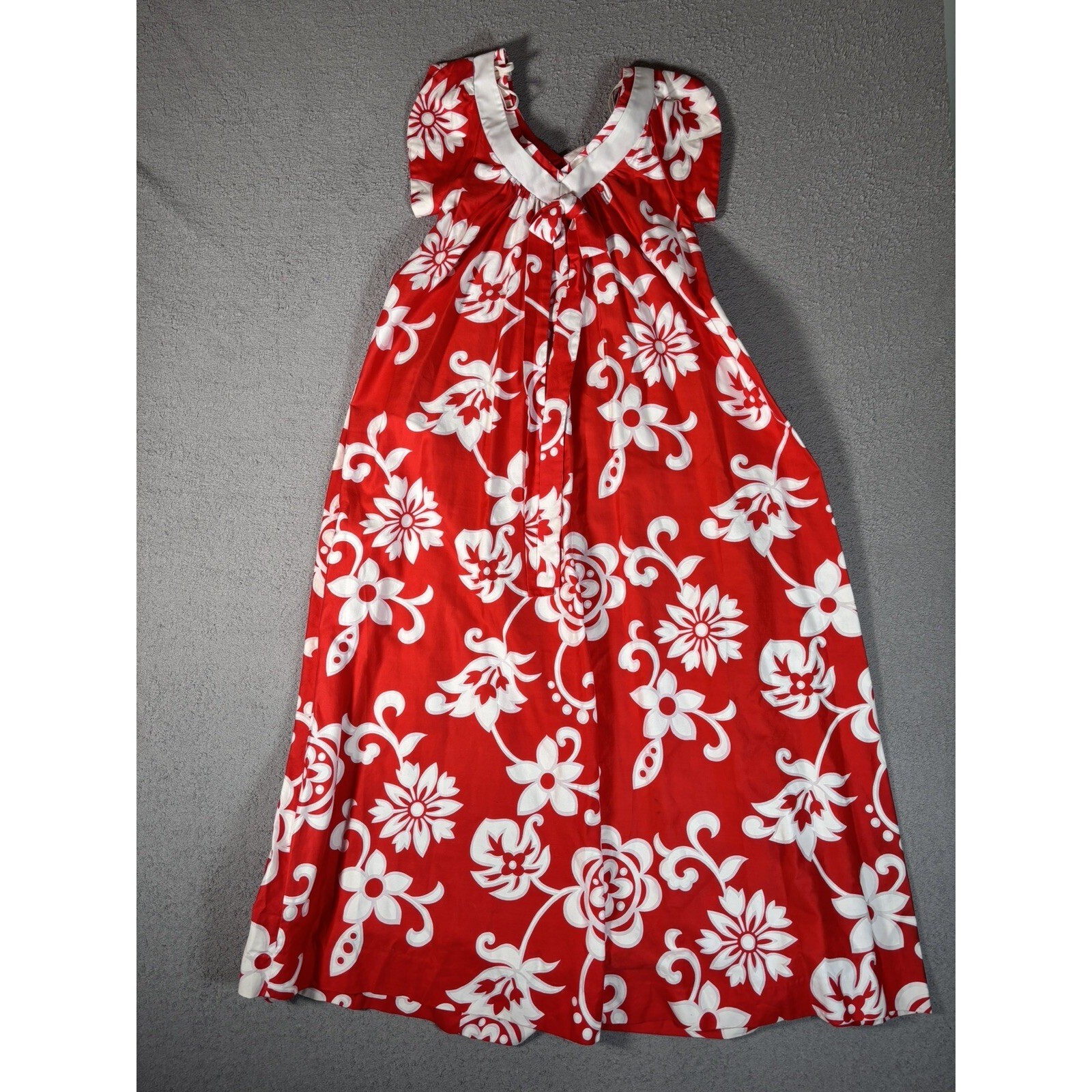 Vintage XS Waltah Clark’s Hawaiian Women’s Laua Dress Red Floral Maxi Dress