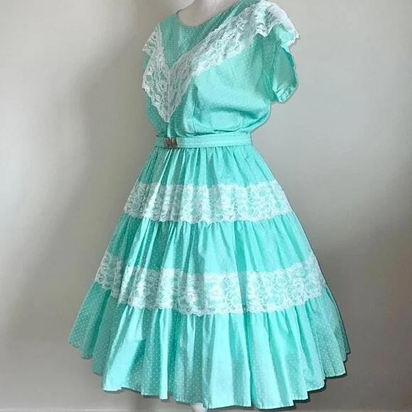1970s Vintage Mint Polka Dot Prairie Swing Dress