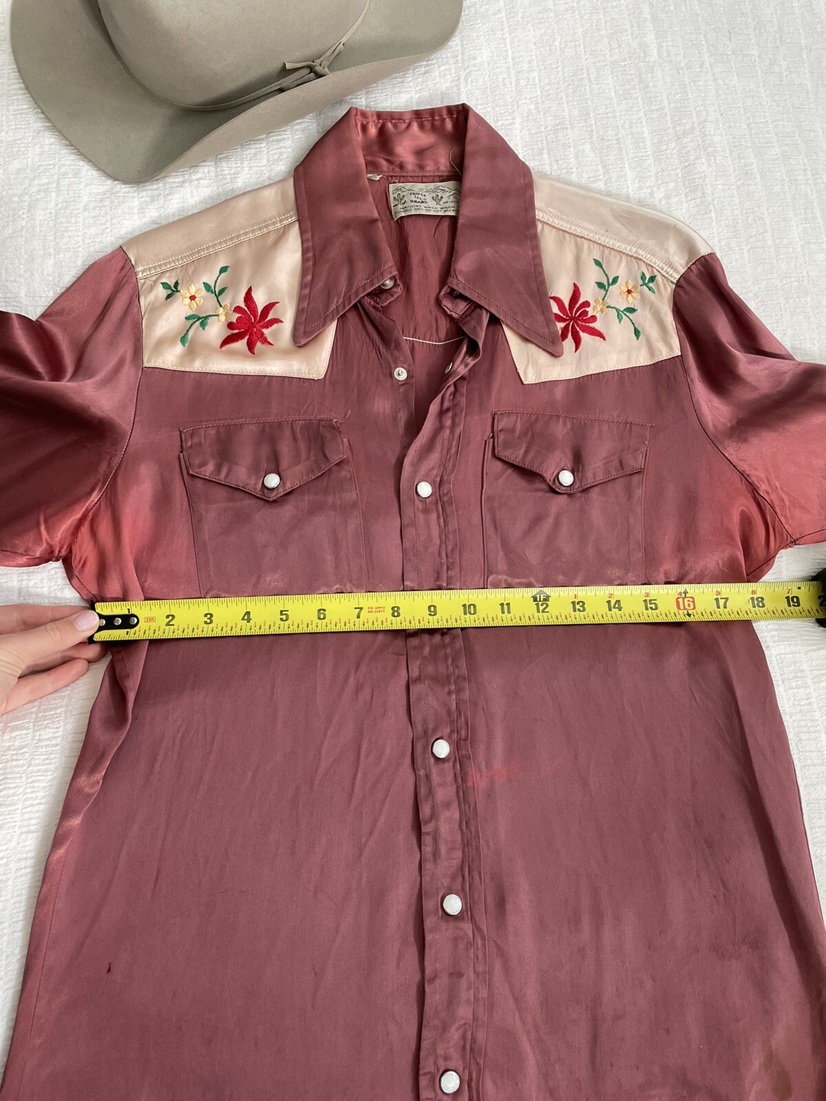 Vintage 60’s Triple LLL Brand- Women’s Embroidered Pearl- Snap Western Shirt M