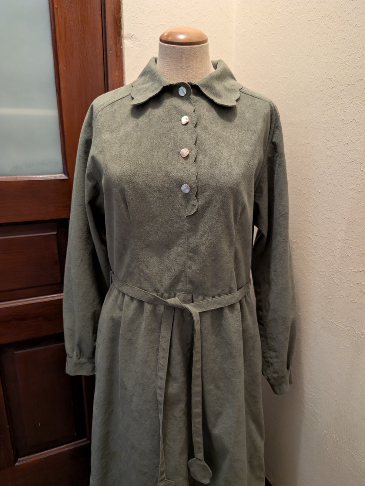 1970’s Joan Leslie By Kasper Ultrasuede Green Dress With Belt Women’s Large