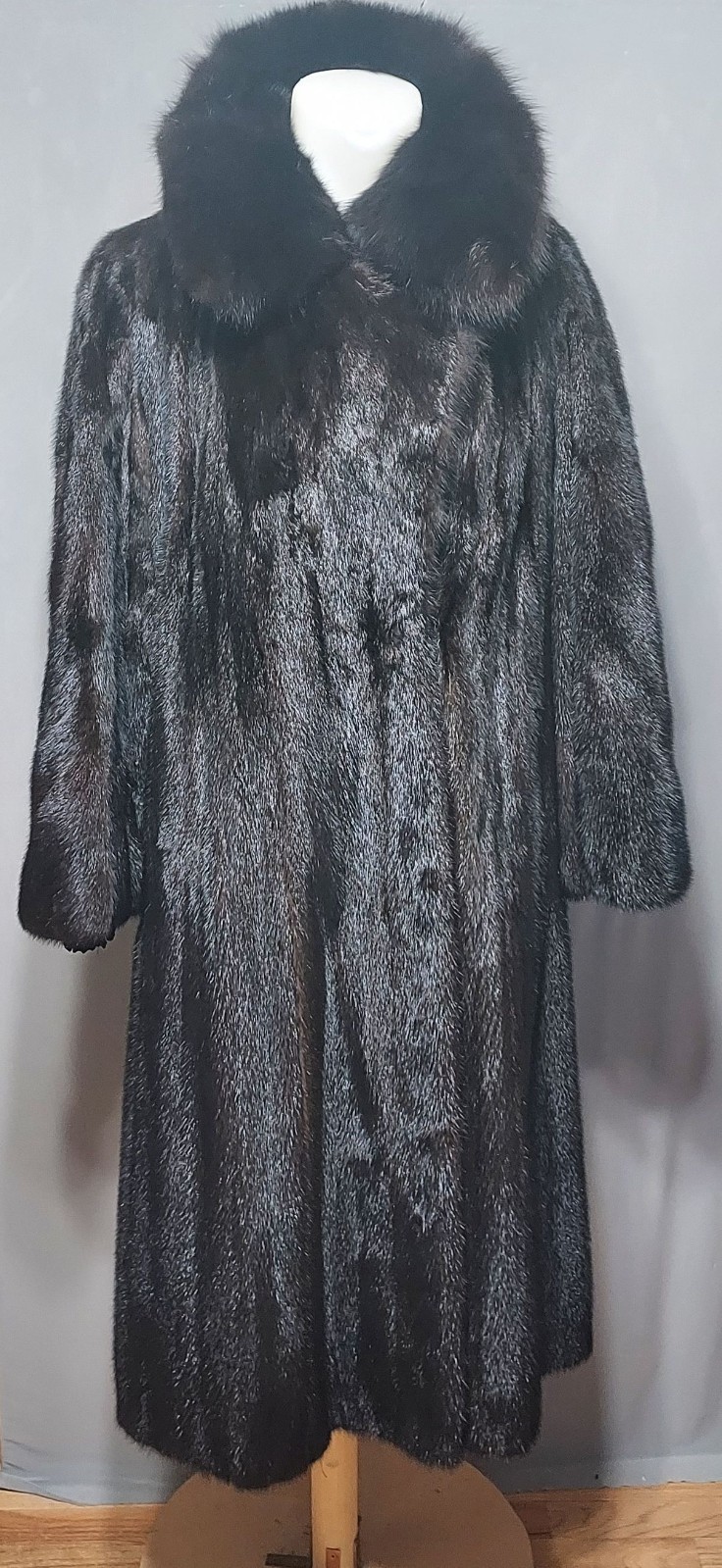 Novotny Furs Black Jewel – ladies long black mink coat – size Small (4-6)