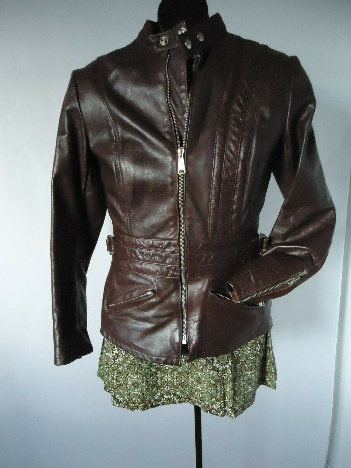 VTG 80s womens LEATHER biker JACKET cafe racer 12 LAC-DROLET CANADA