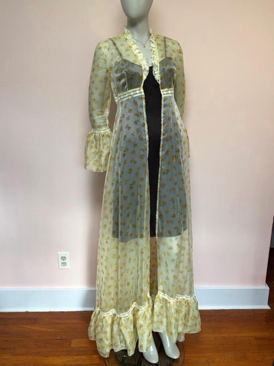 Vintage 70s Sheer Floral Maxi Hostess Gown Duster Dress Prairie Bell Sleeve S